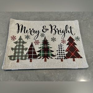 Christmas Tapestry Placemats Set of 4 Merry & Bright Christmas Plaid Trees NWOT